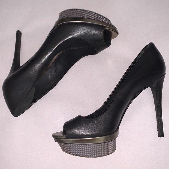 B Brian Atwood Franciska Peep Toe Pump Black Platform Sz 8 - Picture 2 of 11
